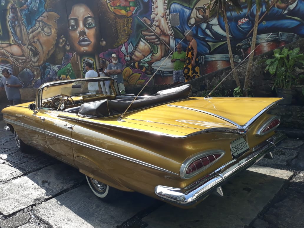 Impala-Rabo-de-Peixe-Ano-1959-cariocars-carros-para-eventos-casamento-carro-da-noiva-3